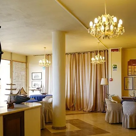 Hotel Lido Garda 3*