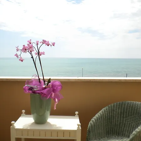 Lido Garda 3*